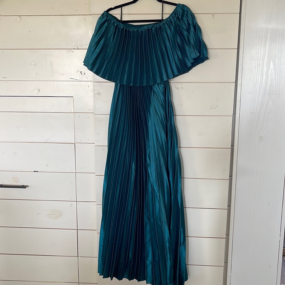 Off the shoulder maxi dress